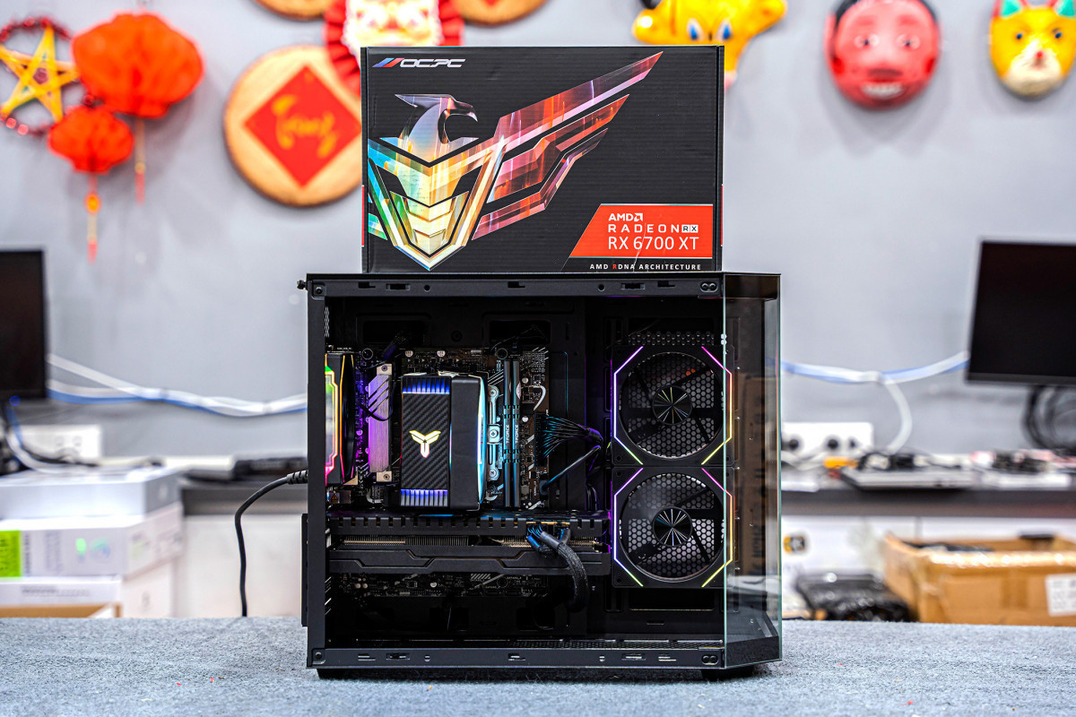 PC AMD GAMING Ryzen 7 9800X3D - RX 6700XT 12GB