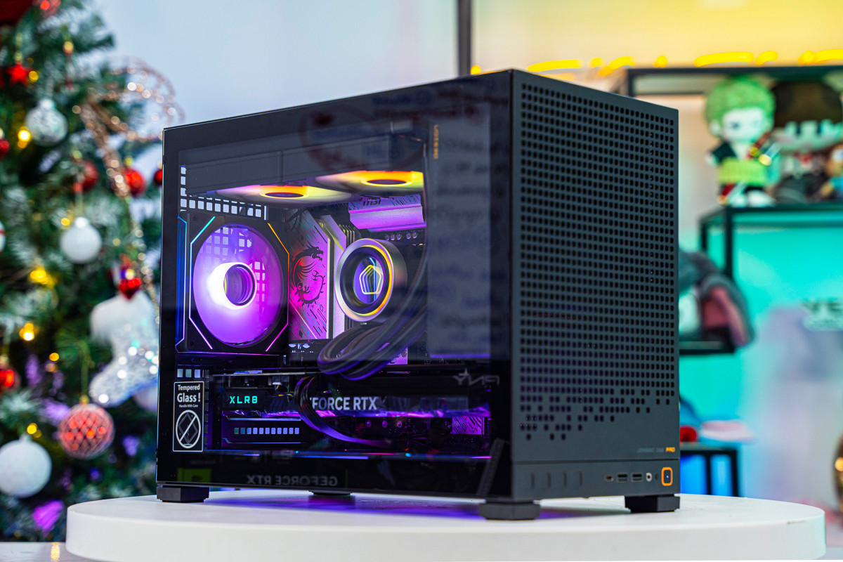 PC MINI AMD GAMING  Ryzen 7 7700 - RX 9070 16GB OC