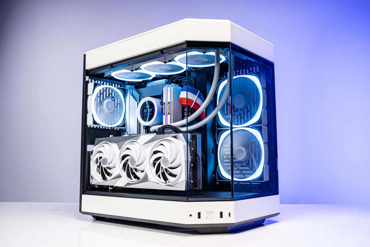 PC GAMING ULTRA LUXURY i7 14700KF - RTX 5070 Ti 16GB OC WHITE