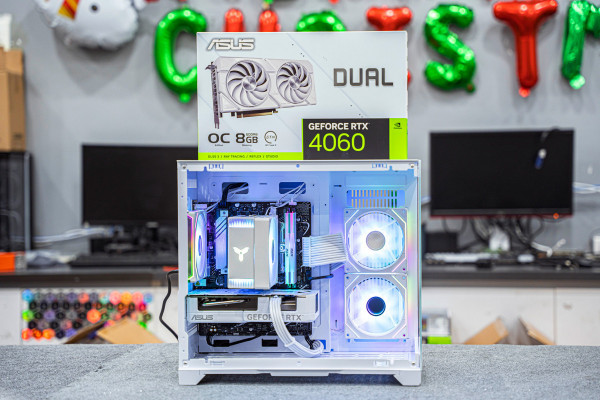 PC Ultra Gaming i5 12400F - RTX 4060 8GB OC WHITE
