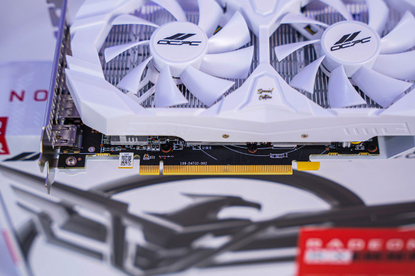 Card màn hình OCPC Radeon RX 580 8GB XE WHITE