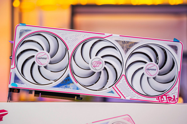 Card Màn Hình Colorful IGame GeForce RTX 5080 Ultra W OC 16GB GDDR7