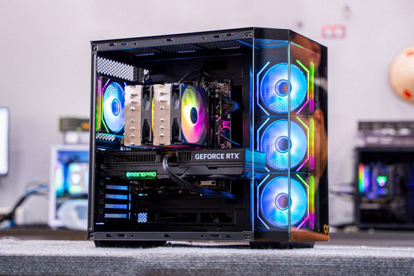 PC AMD GAMING RYZEN 7 7800X3D - RTX 5080 16GB X3 