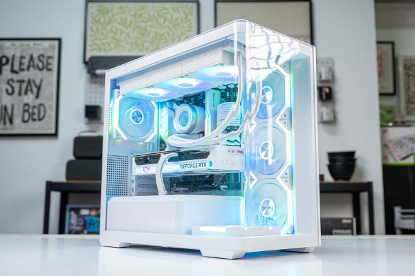 PC ULTRA GAMING i5 14600KF - RTX 5080 16GB OC WHITE