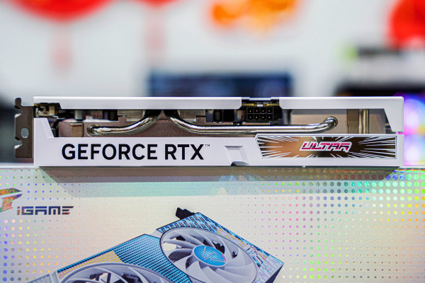 Card màn hình Colorful  iGame GeForce RTX 4060 Ultra W DUO OC 8GB-V