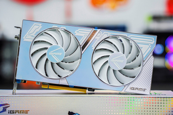 Card màn hình Colorful  iGame GeForce RTX 4060 Ultra W DUO OC 8GB-V