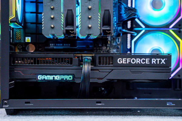 PC AMD GAMING RYZEN 7 9800X3D - RTX 5070 Ti 16GB OC 