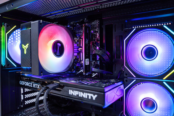 PC ULTRA GAMING i5 13400F - RTX 5070 12GB