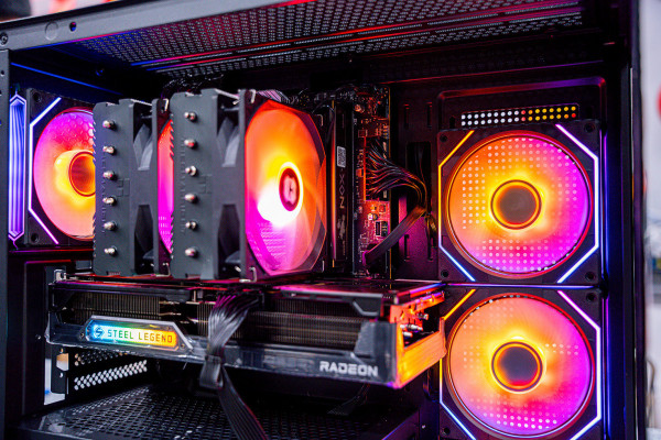PC ULTRA GAMING i5 13400F - RX 9070 16GB OC 