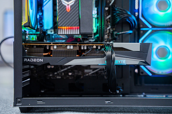 PC ULTRA GAMING i5 12400F - RX 7600 8GB OC DUAL 