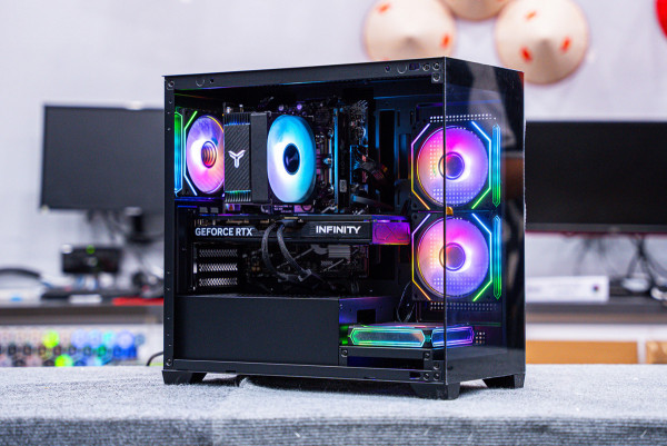 PC ULTRA GAMING i5 12600KF - RTX 5060 Ti 16GB