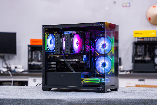 PC ULTRA GAMING i7 12700KF - RTX 5060 Ti 16GB