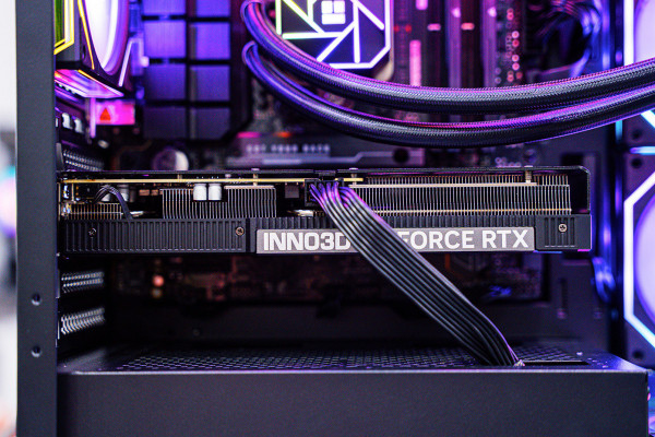 PC AMD GAMING PRO RYZEN 9 9900X- RTX 5060 Ti 16GB