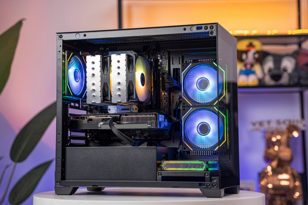 PC AMD GAMING PRO Ryzen 7 9700X - RTX 5070 12GB