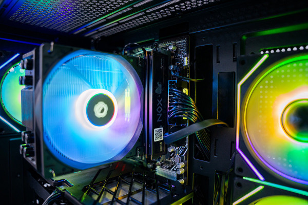 PC ULTRA GAMING I7 12700KF - RTX 4060 8GB