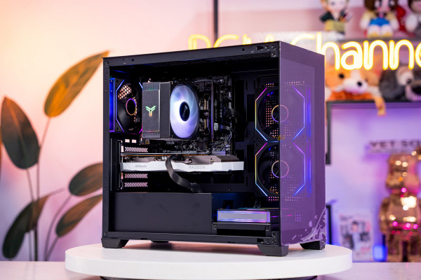 PC AMD GAMING PRO Ryzen 5 8400F - RX 6600 8GB