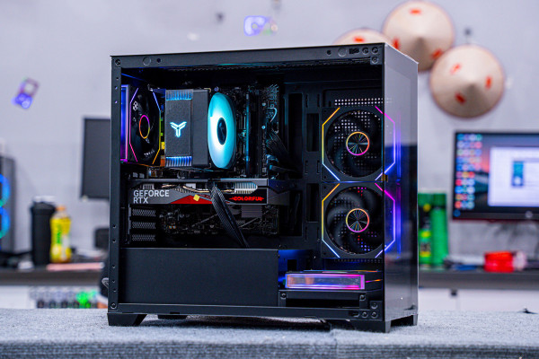PC AMD GAMING PRO Ryzen 5 8400F - RTX 4060 8GB