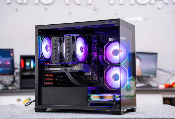 PC AMD GAMING PRO RYZEN 7 9700X - RTX 5060 Ti 16GB