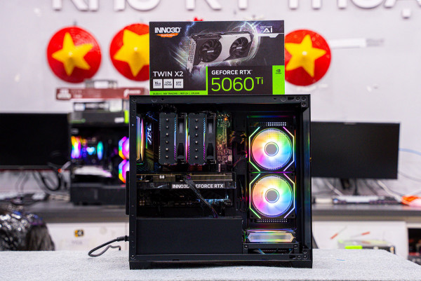 PC AMD GAMING PRO RYZEN 7 9700X - RTX 5060 Ti 16GB