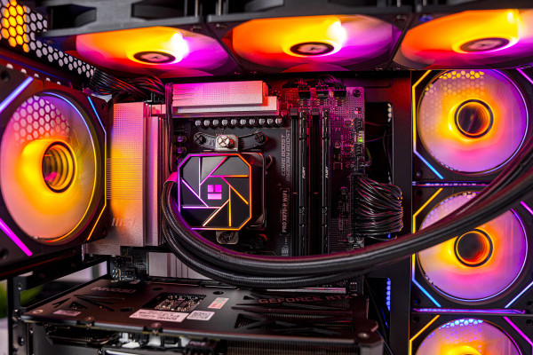 PC GAMING CORE ULTRA 9 285K - RTX 5060 8GB OC