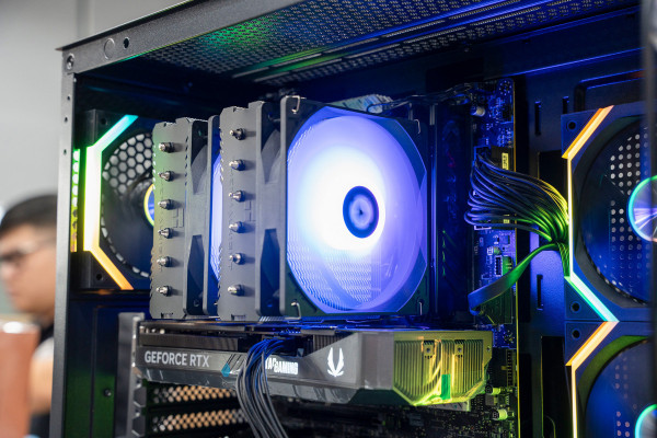 PC Workstation- 3D Render- Edit Video i5 14600KF - RTX 5070 12GB