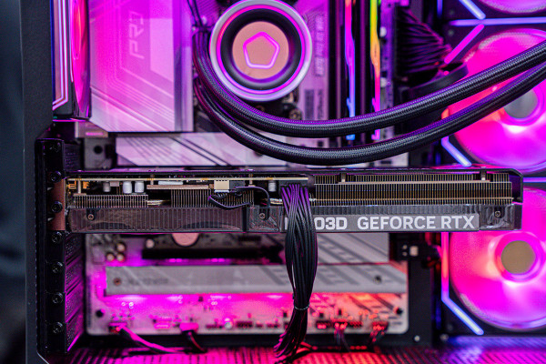 PC AMD GAMING LUXURY RYZEN 7 9800X3D - RTX 5070 Ti 16GB BLACK