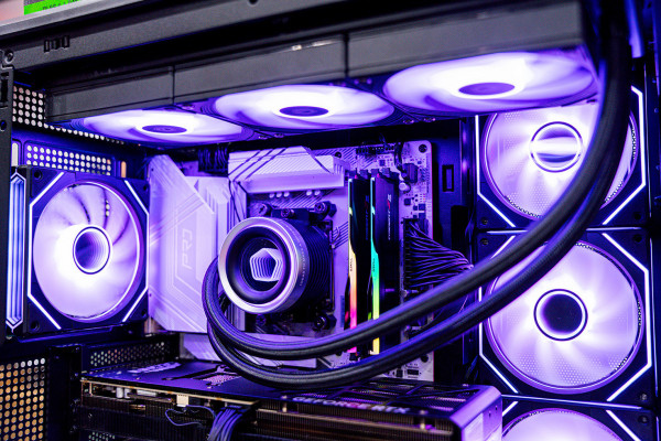 PC AMD GAMING LUXURY RYZEN 7 9800X3D - RTX 5070 Ti 16GB BLACK