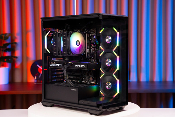 PC ULTRA GAMING PRO i7 14700KF - RTX 5060 Ti 8GB