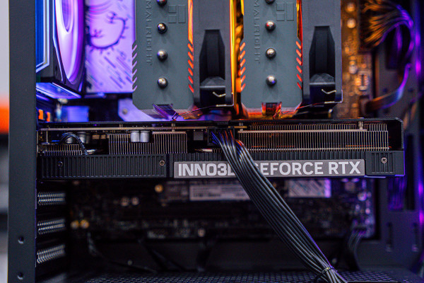PC AMD GAMING PRO Ryzen 7 7800X3D - RTX 5060 Ti 8GB