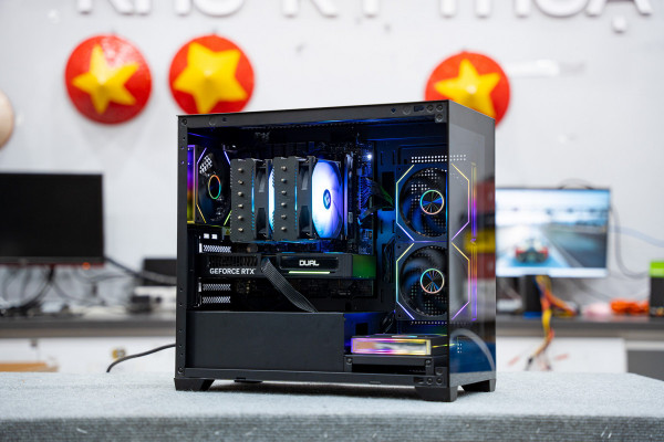 PC AMD GAMING PRO Ryzen 7 7800X3D - RTX 5060 Ti 8GB