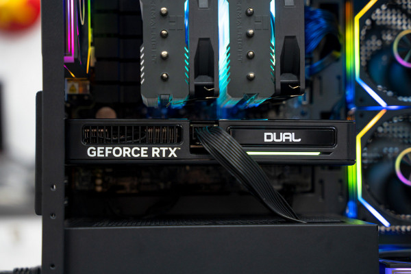 PC AMD GAMING PRO Ryzen 7 7800X3D - RTX 5060 Ti 8GB