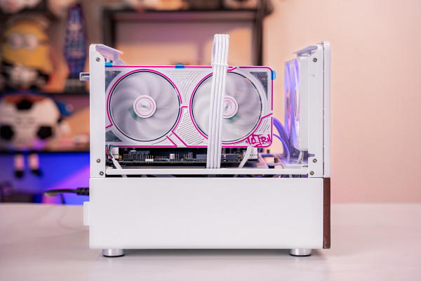 PC MINI GAMING PRO i5 14500 - RTX  5060 Ti 16GB WHITE