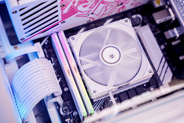 PC MINI GAMING PRO i5 14500 - RTX  5060 Ti 16GB WHITE