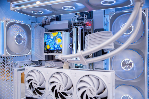 PC AMD GAMING SUPER LUXURY RYZEN 7 9800X3D - RTX 5080 16GB OC WHITE