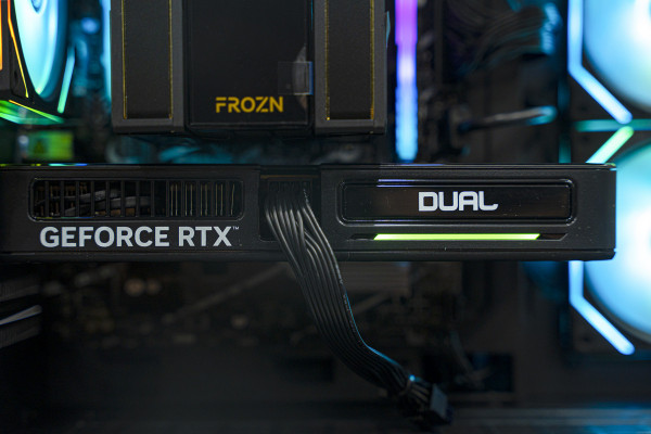 PC ULTRA GAMING i5 14400F - RTX 5060 8GB BLACK 