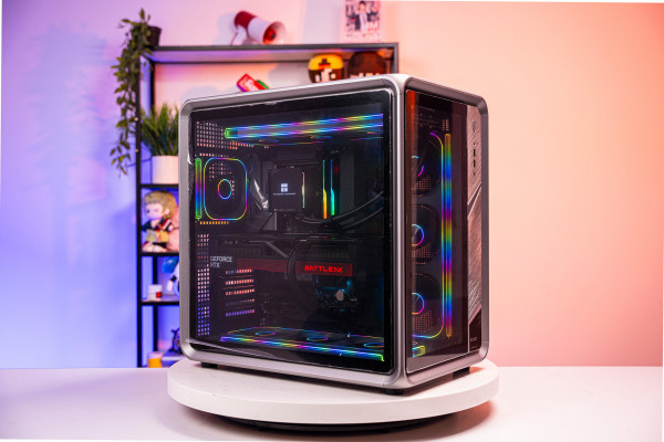 PC AMD GAMING SUPER LUXURY RYZEN 7 9800X3D - RTX 5070 Ti 16GB