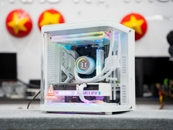 PC MINI AMD LUXURY RYZEN 9 9900X - RTX 5060 Ti 16GB OC WHITE