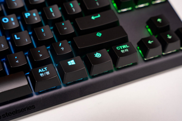 Bàn phím cơ Steelseries Apex Pro TKL US