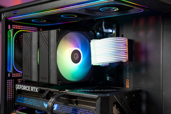 PC ULTRA GAMING LUXURY i5 14600K - RTX 5070 12GB OC