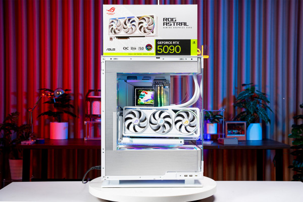 PC GAMING SUPER LUXUYRY RYZEN 9 9950X3D - RTX 5090 32GB OC WHITE