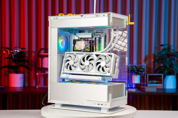 PC GAMING SUPER LUXUYRY RYZEN 9 9950X3D - RTX 5090 32GB OC WHITE