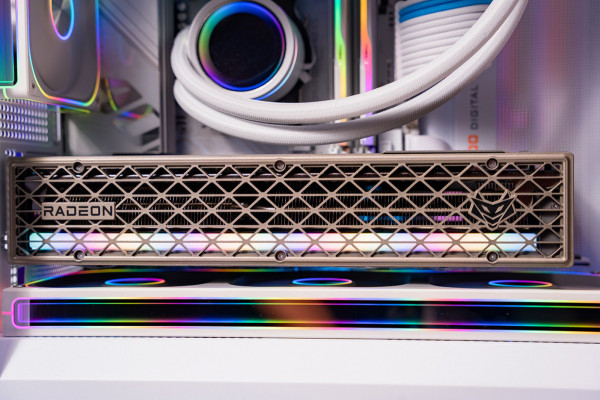 PC AMD GAMING LUXURY RYZEN 7 7800X3D - RX 9070 XT 16GB OC