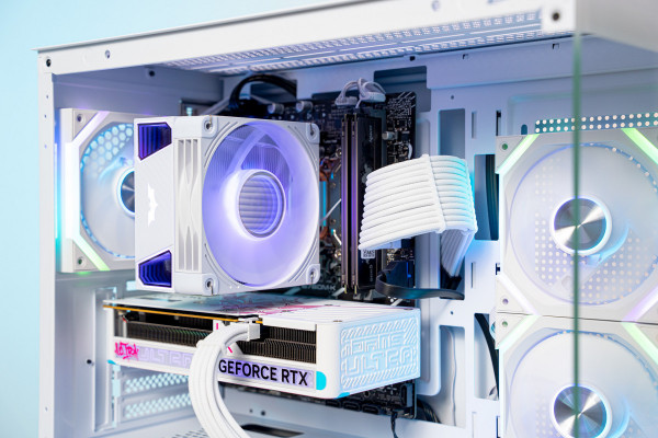 PC AMD GAMING PRO RYZEN 5 7500F - RTX 5060 Ti 16GB OC WHITE